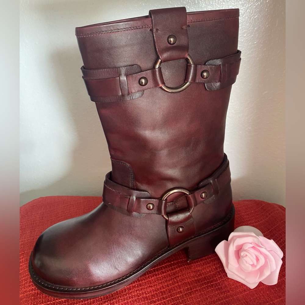 NWT…VINTAGE FOUNDRY… WOMENS BURGUNDY LEATHER BOOTS - Picture 4 of 16